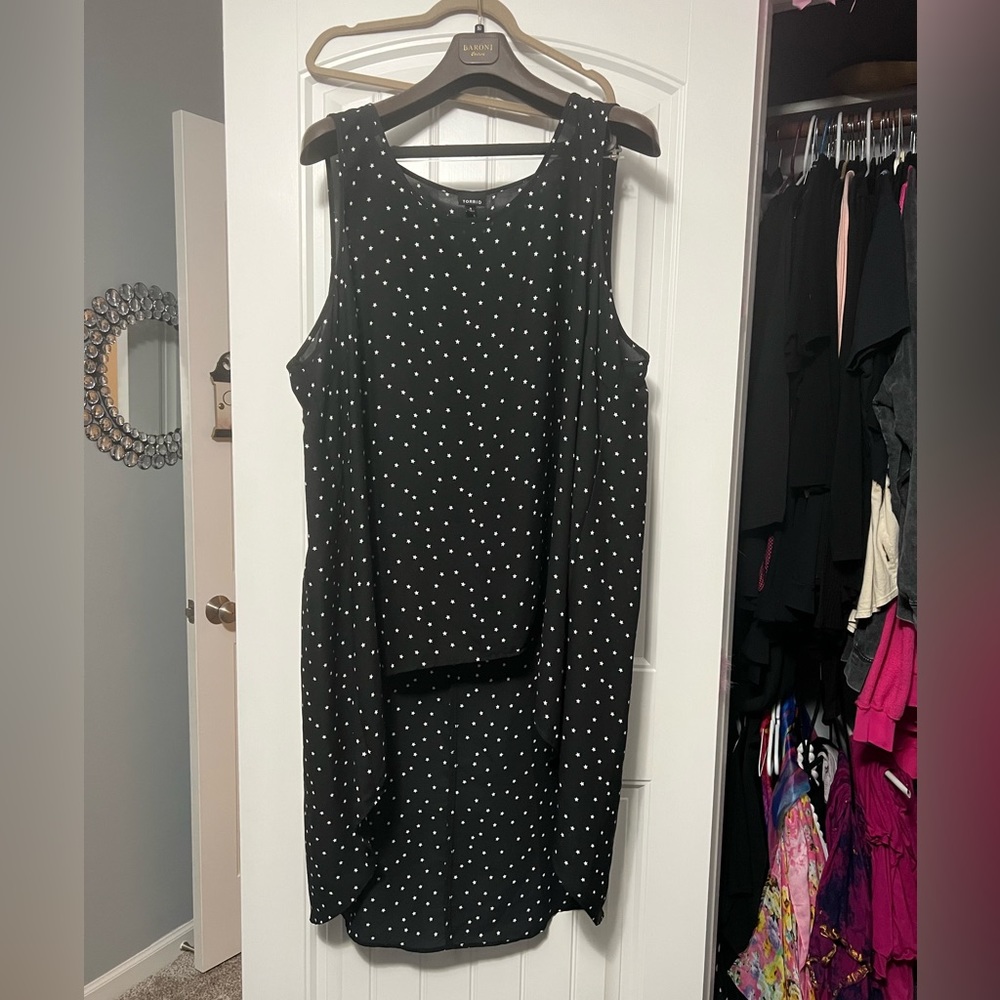 Torrid Star Tank Hi Low NWOT 4